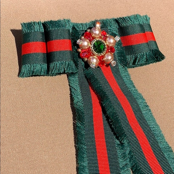 Designer hair clip. - Picture 4 of 6